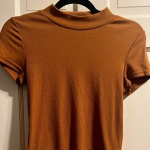 SHEIN SMALL CAMEL TUNIC TOP